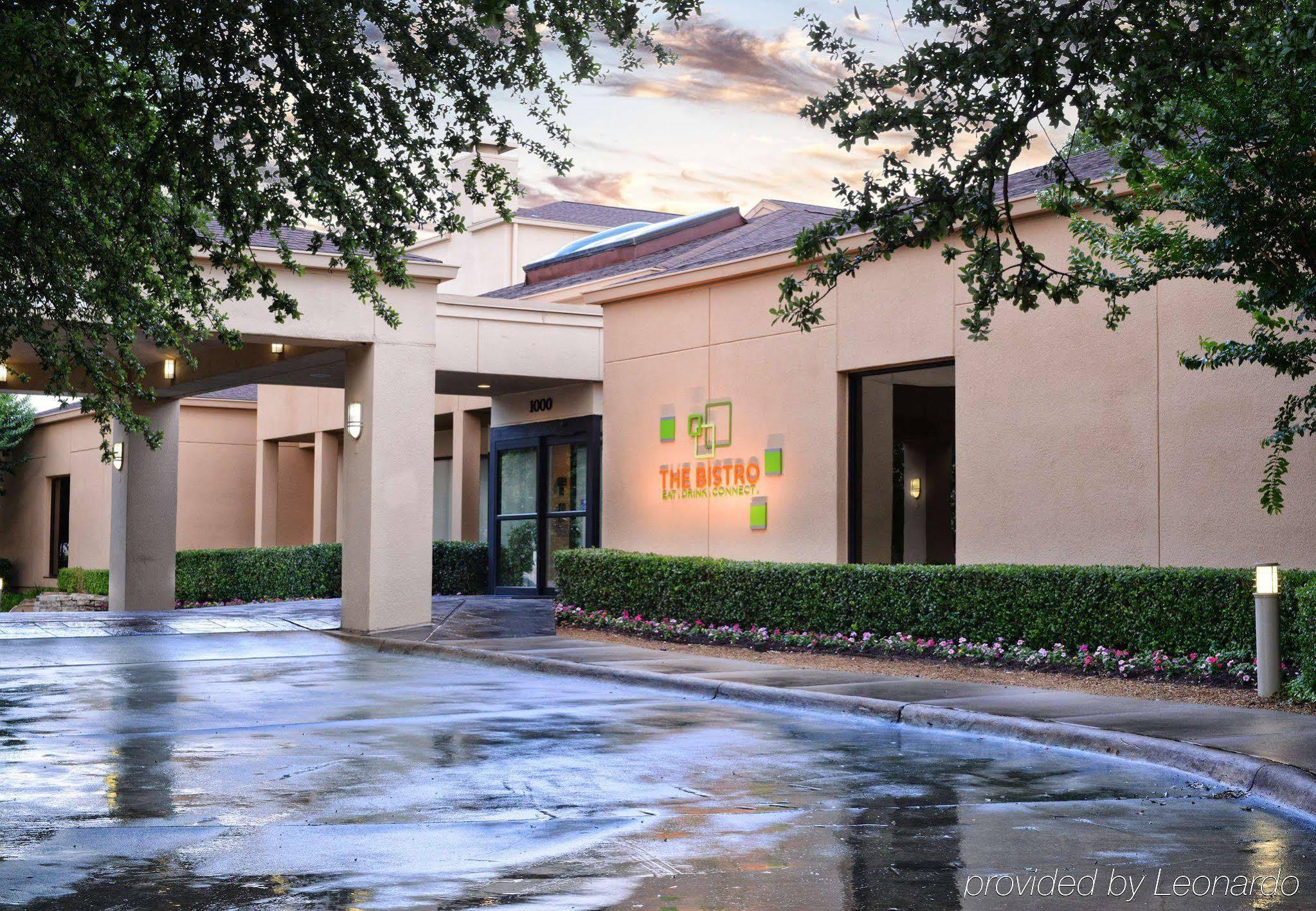 Courtyard By Marriott Dallas Richardson At Spring Valley Екстериор снимка